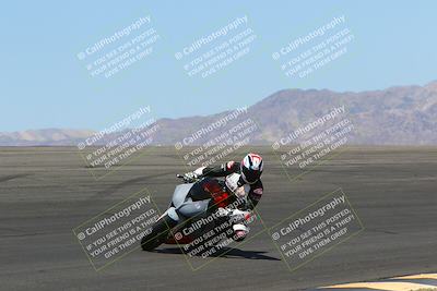 media/May-14-2022-SoCal Trackdays (Sat) [[7b6169074d]]/Bowl (1120am)/